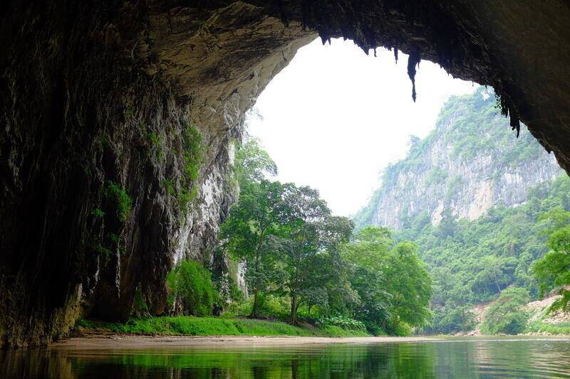 Puong Höhle Ba be